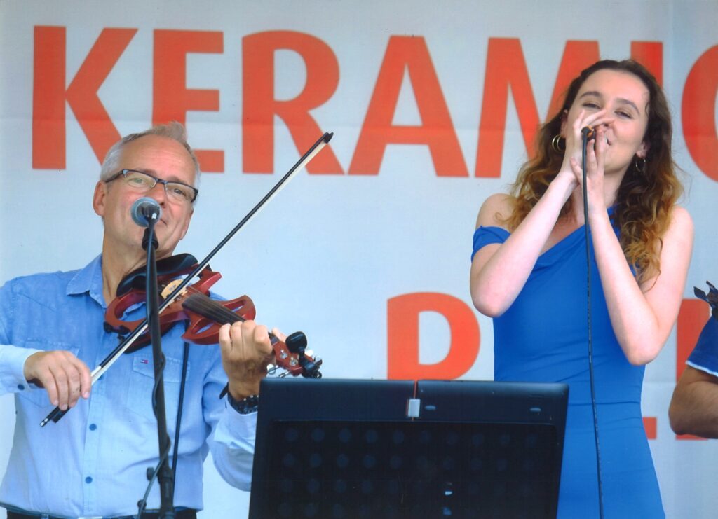 Keramické trhy 2024 - hudobná skupina Prúdy riek